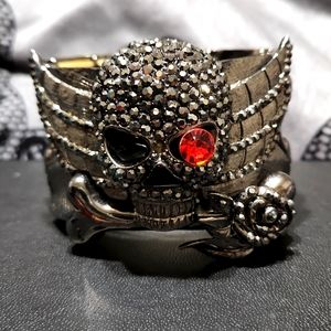 Skull bracelet